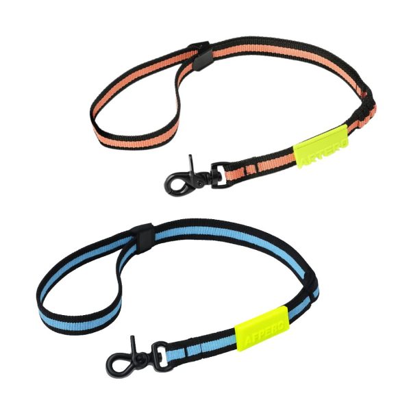 Correa de cinta para sujetar a un perro en la mesa de arreglo